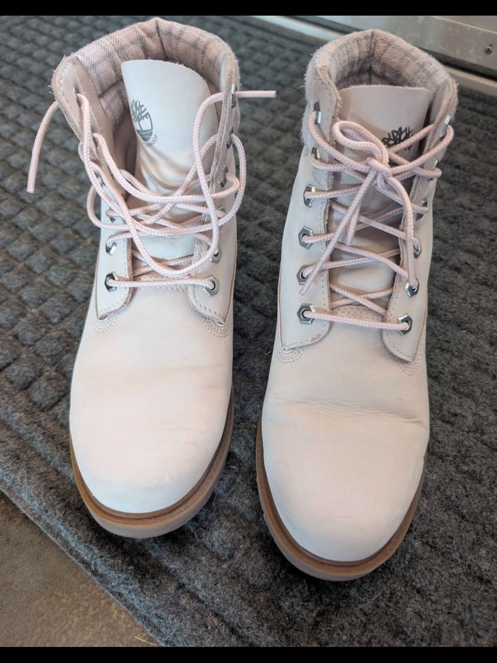 Timberland Women's Pale Pink Lace-Up Boots